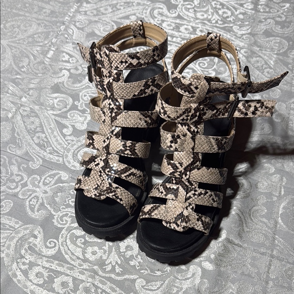Tan and Black Strappy Sandals with Ankle Support